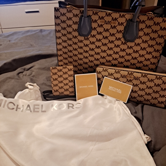 Purse - Picture 4 of 5